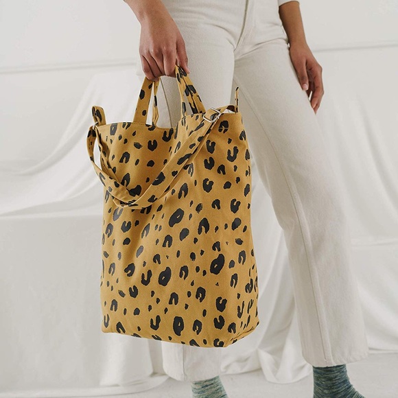 LEOPARD BAGGU DUCK BAG - Picture 1 of 2